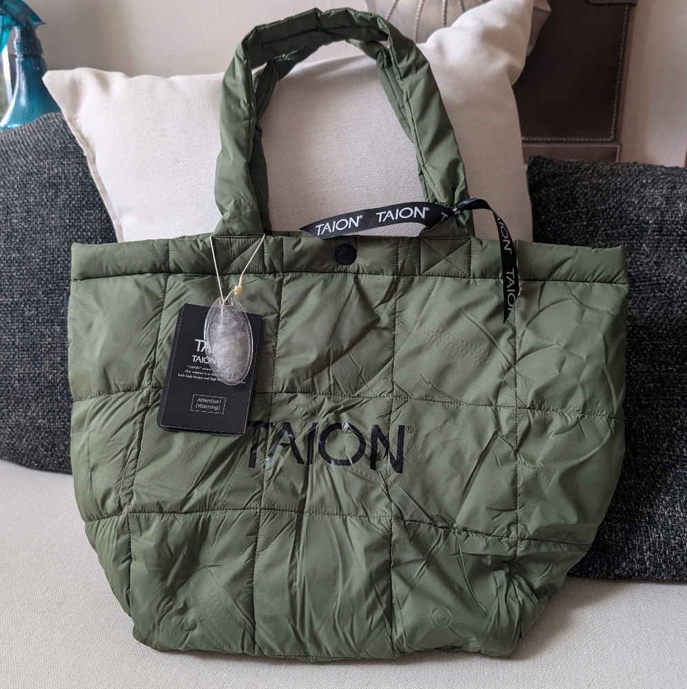 Taion Puffer Green Quilted Tote Bag Japan